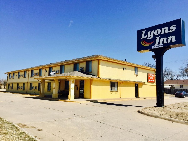 Lyons Inn image 1